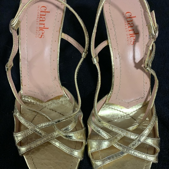 Charles by Charles David gold heels size 7 1/2 - Picture 2 of 10
